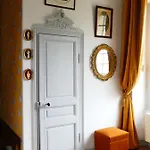 Πανσιόν Demeure De Mauge 4*