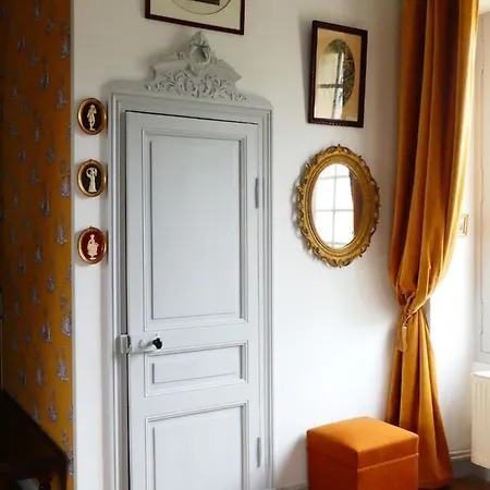 Pensión Demeure De Maugé 4*